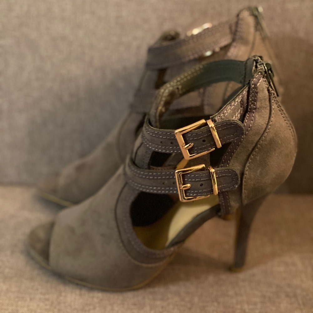 Lauren Conrad size 7 women’s  shoes